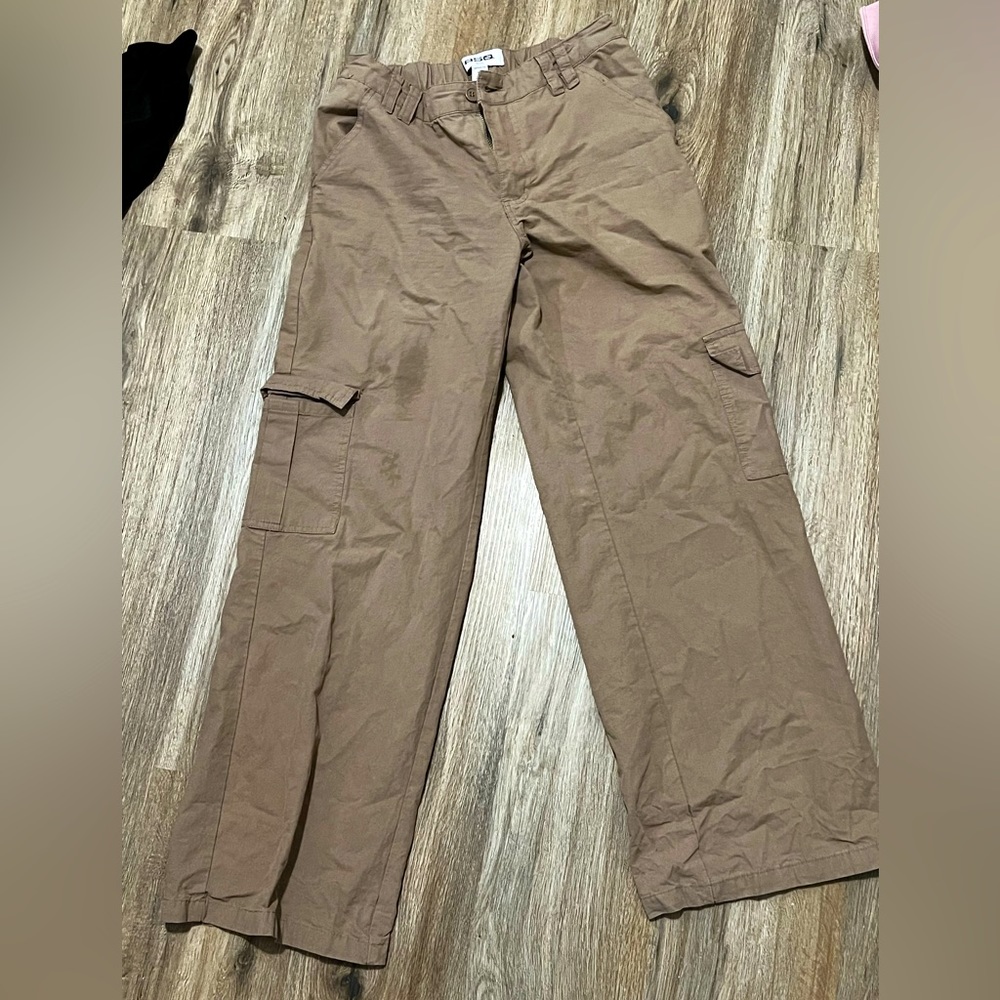 Tan cargos